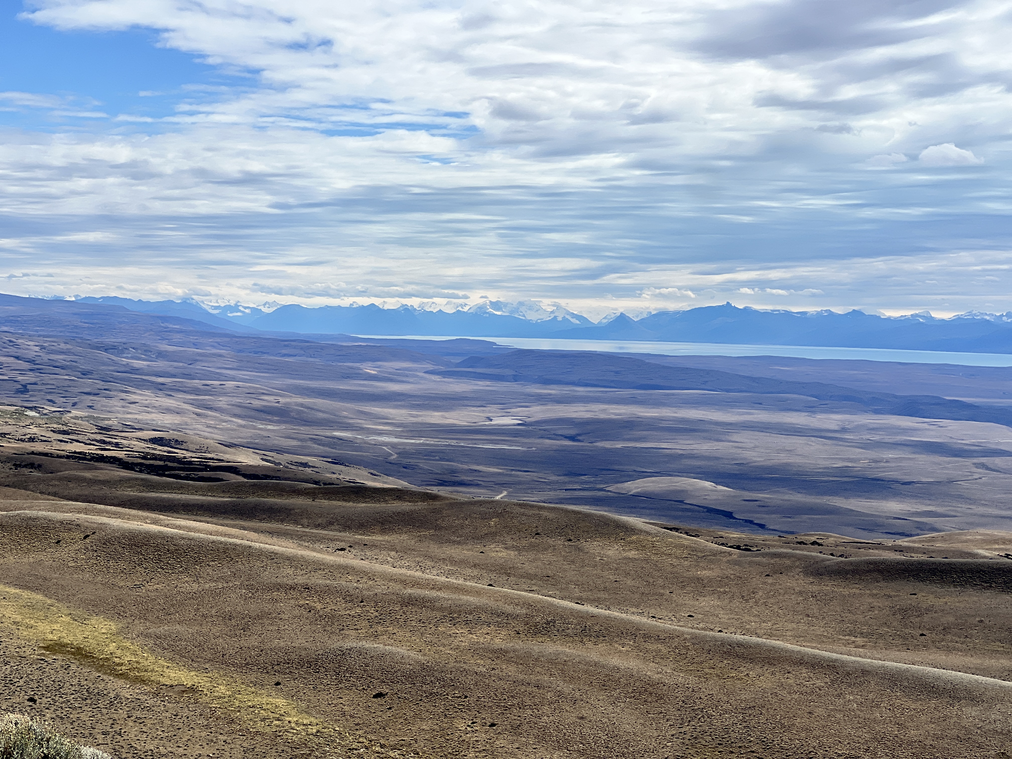 Die Farben der Landschaft sind ganz besonders, je nach Licht und Wolken, ...