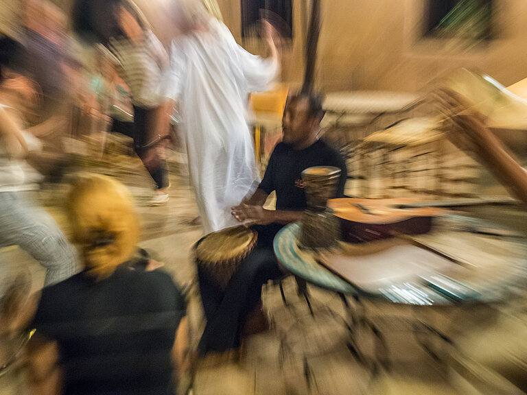 74.jpg 