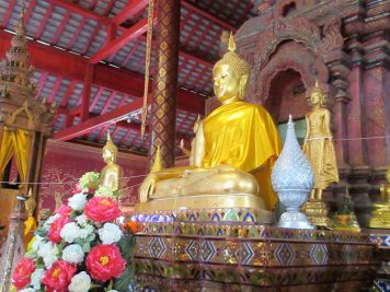 Goldener Buddha