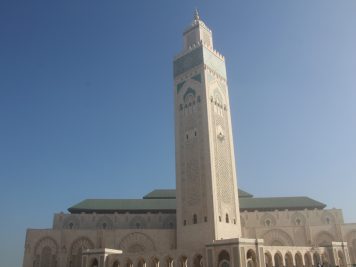 Marokko Rundreise Reise in 1001Nacht An der Hassan II. Moschee in Casablanca, Marokko Rundreise