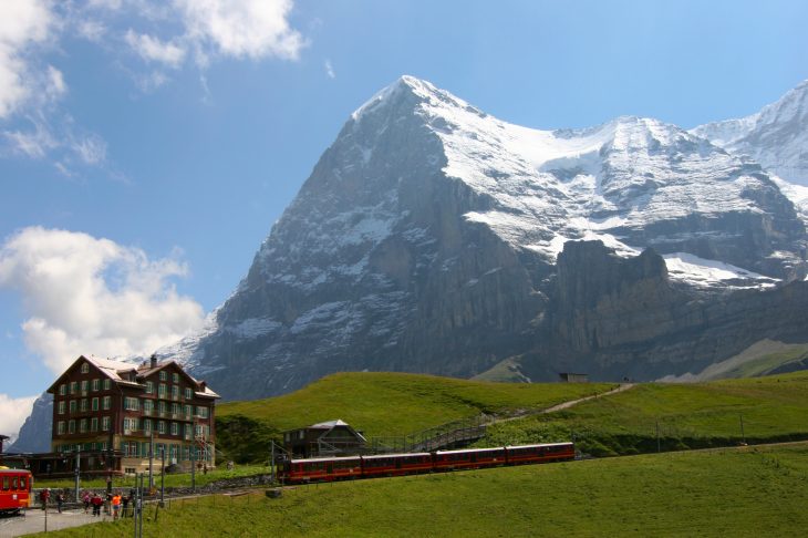 Schweiz Berge Zug Alpen Rundreise Rotel Tours