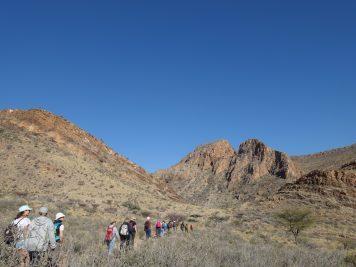 Wandern, Schlucht, Köcherbäume