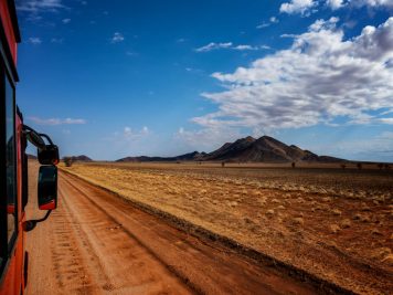 Sandpiste, Rotel Tours Bus, Namibia